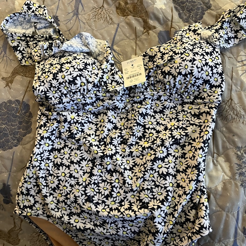 V neck ruffle bathing suit